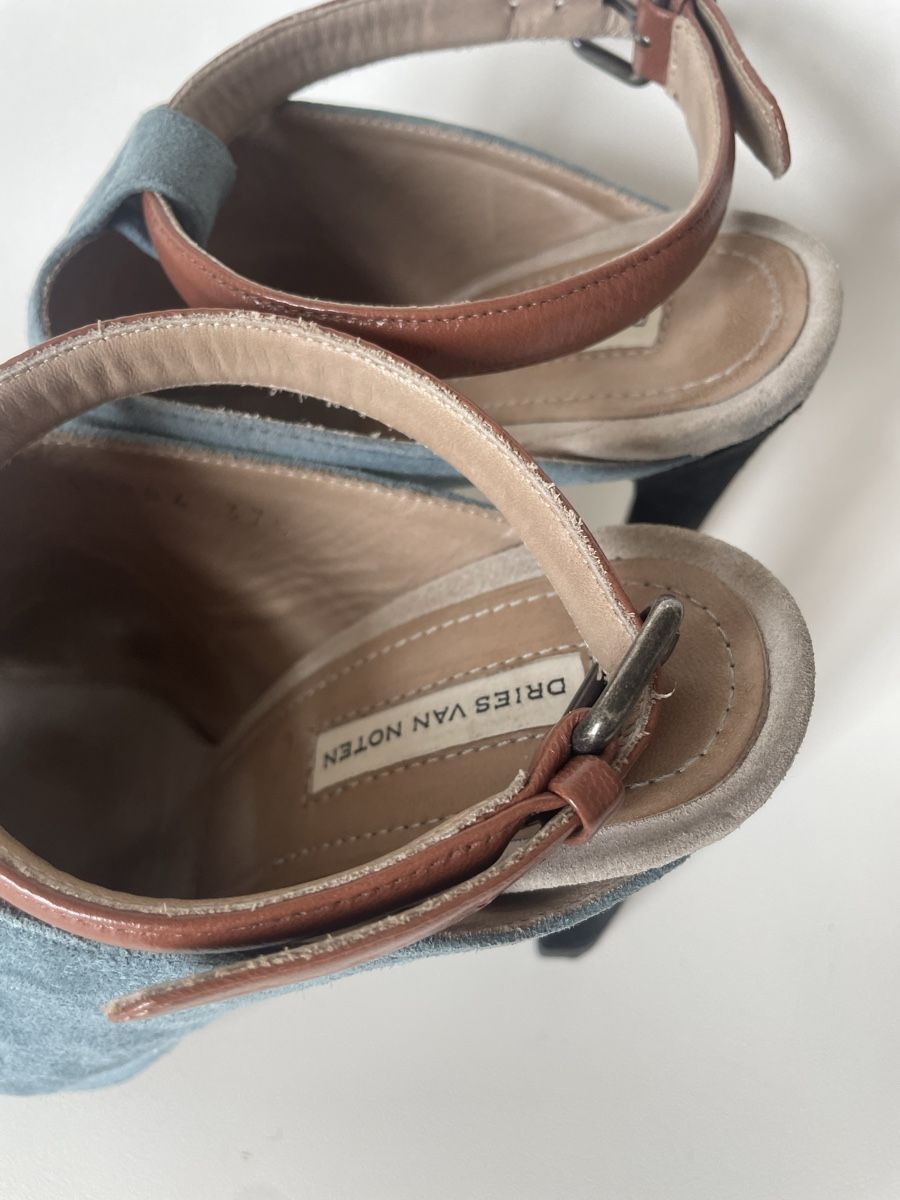 Dries Van Noten Damenschuhe: Dries van Noten Escarpins daim bleu, Taille 37.5 – Gebraucht aus Lausanne von Charly_brune 2