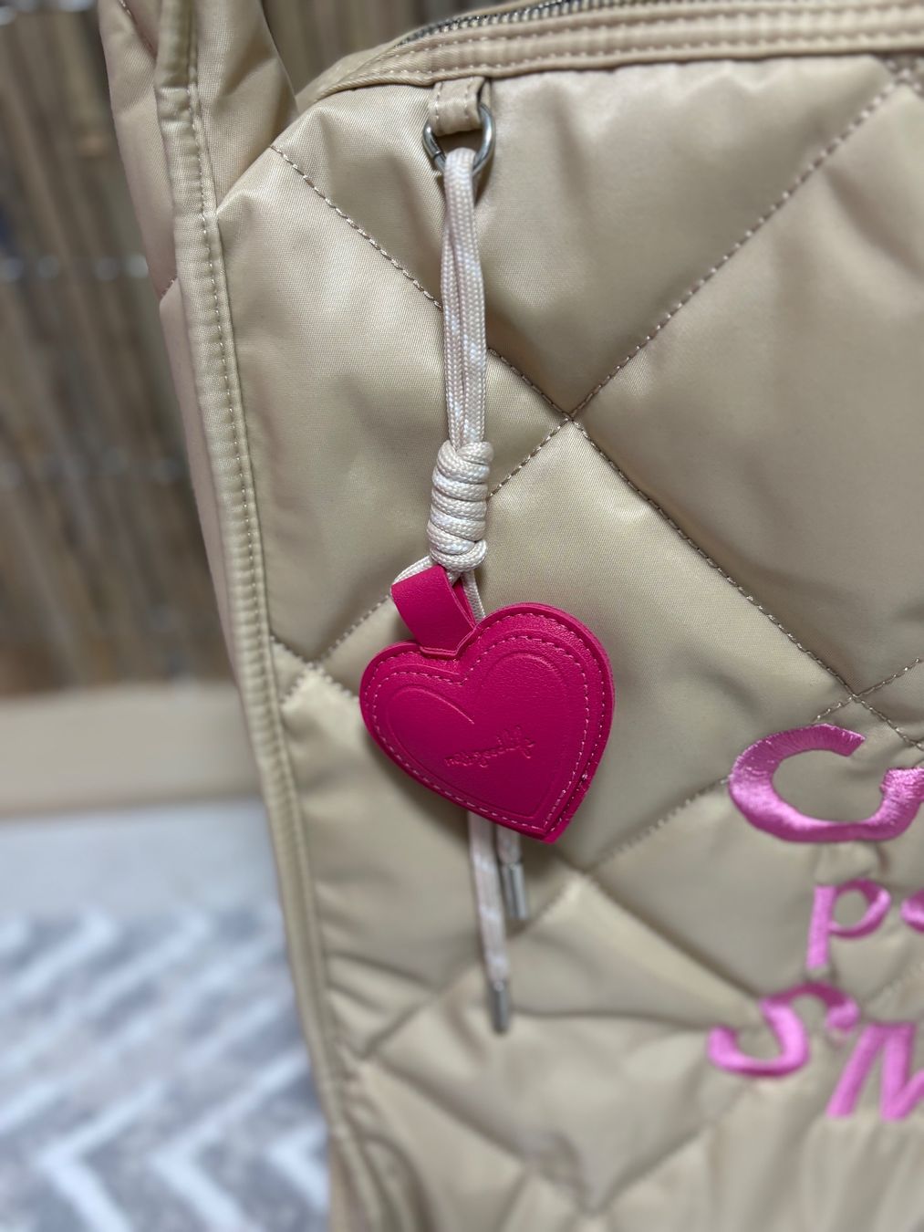 Borse da donna: Tasche Cool 😎 – Nuovo (secondo la descrizione) da Dietikon venduto da alfanidamanto 1