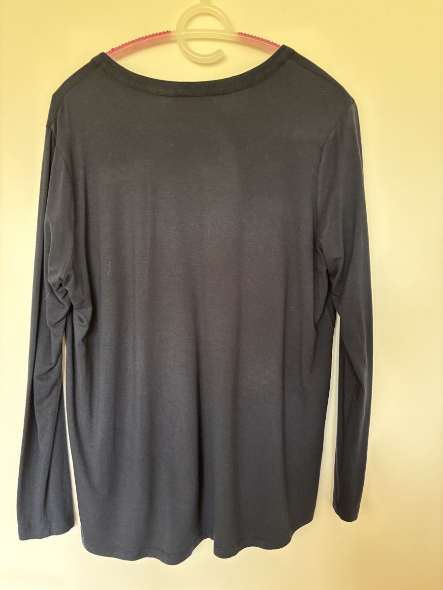 Pulls & Sweat-shirts: Dunkelblaues Langarmshirt – D'occasion à Jona par ardnas04 1