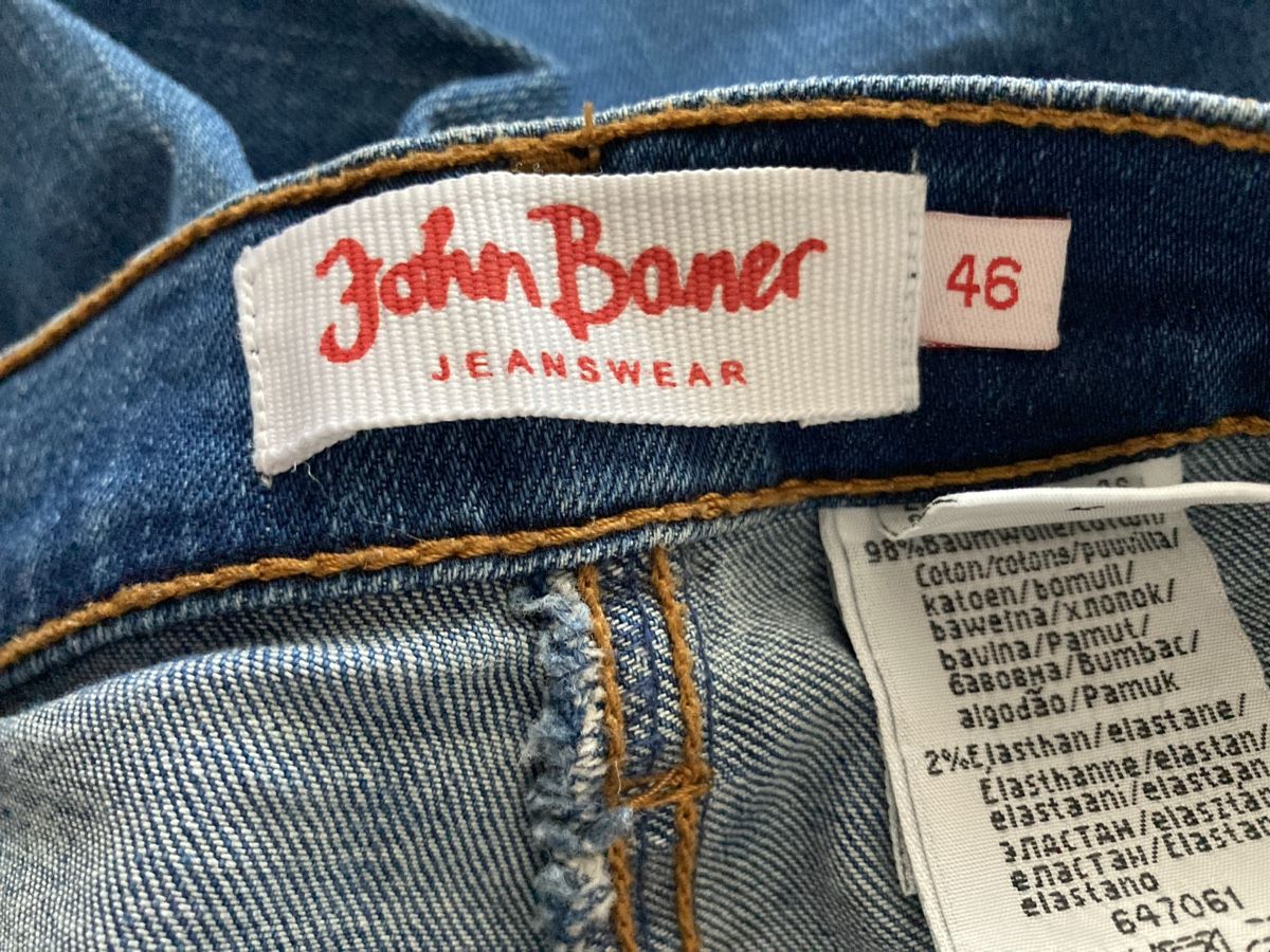 Jeans: Damenjeans, Kurzgrösse 46 – Usato da Oberrieden venduto da Garten114 3