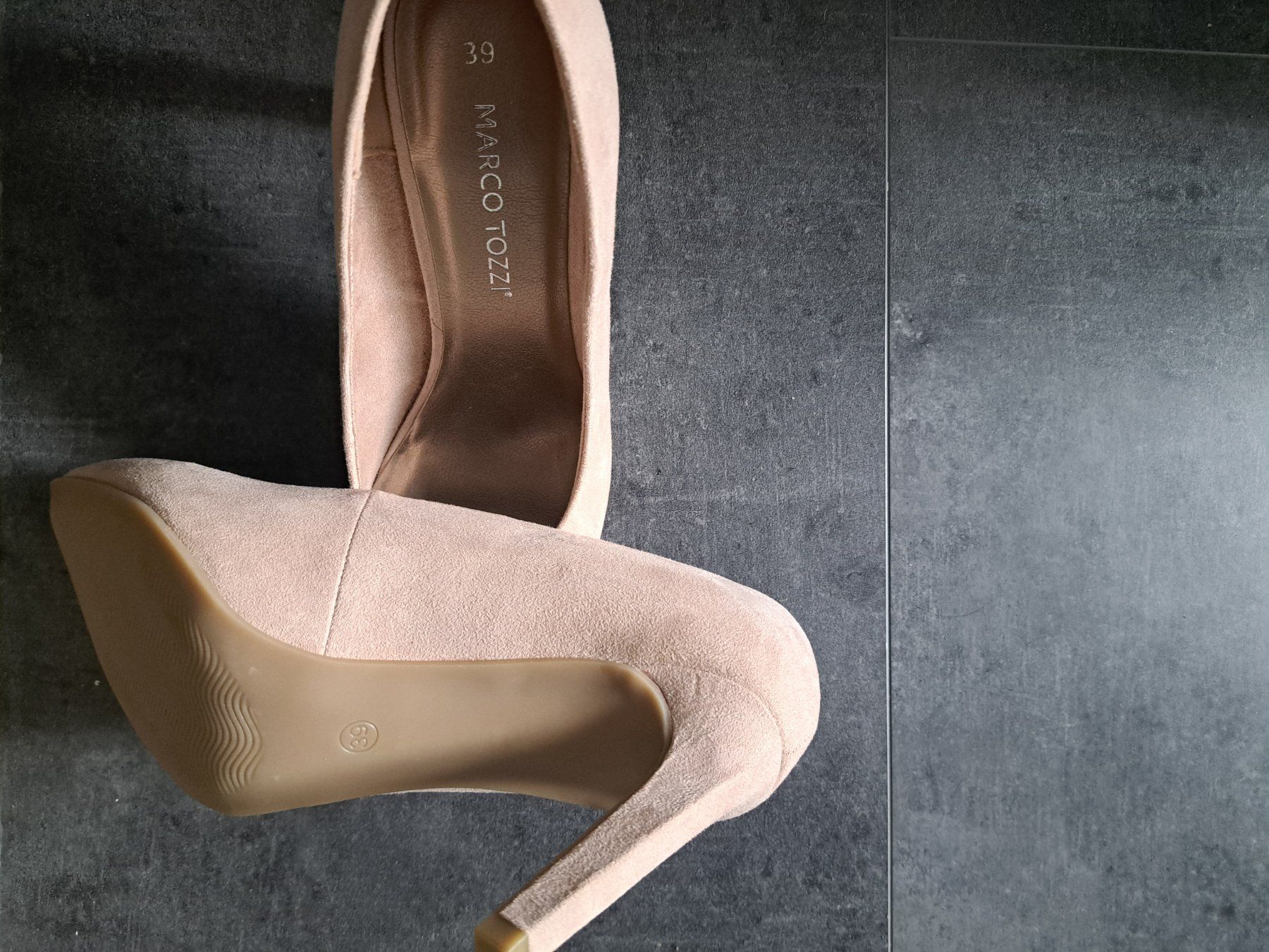 Scarpe da donna: Neue Marco Tozzi Pumps Gr. 39 – Nuovo (secondo la descrizione) da Uhwiesen venduto da Marthalen02
