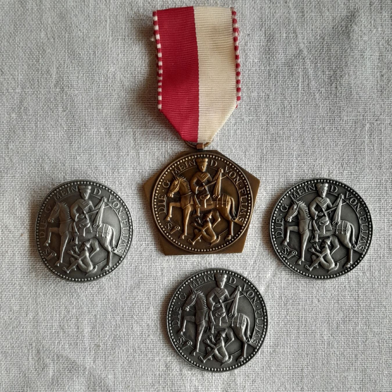 Medaglie: 8er Set Schweizer Schützenmedaillen – Usato da Knutwil venduto da Kompex 5