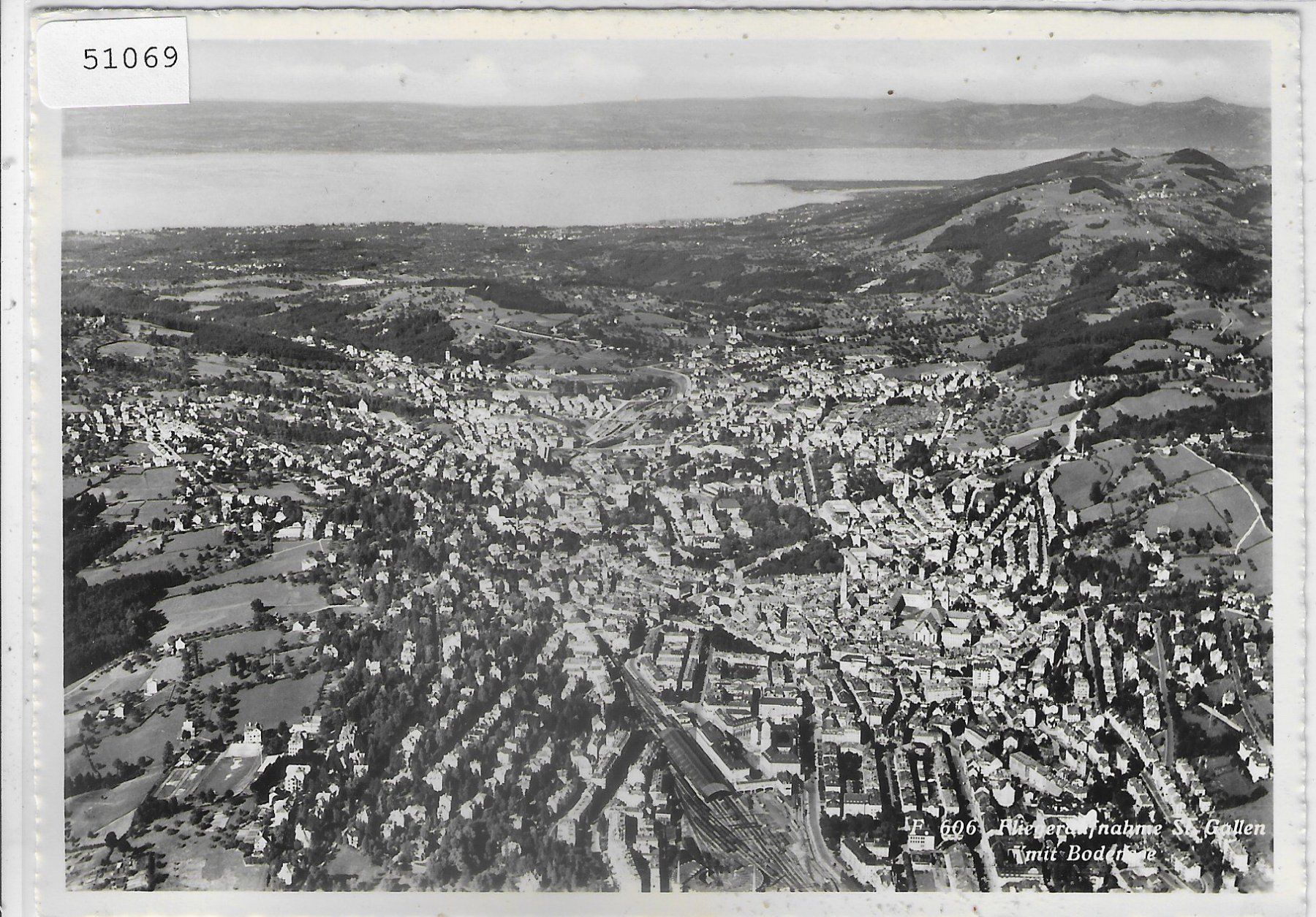 Cartoline postali: Flugaufnahme St. Gallen – Usato da Ettingen venduto da Kartenplanet