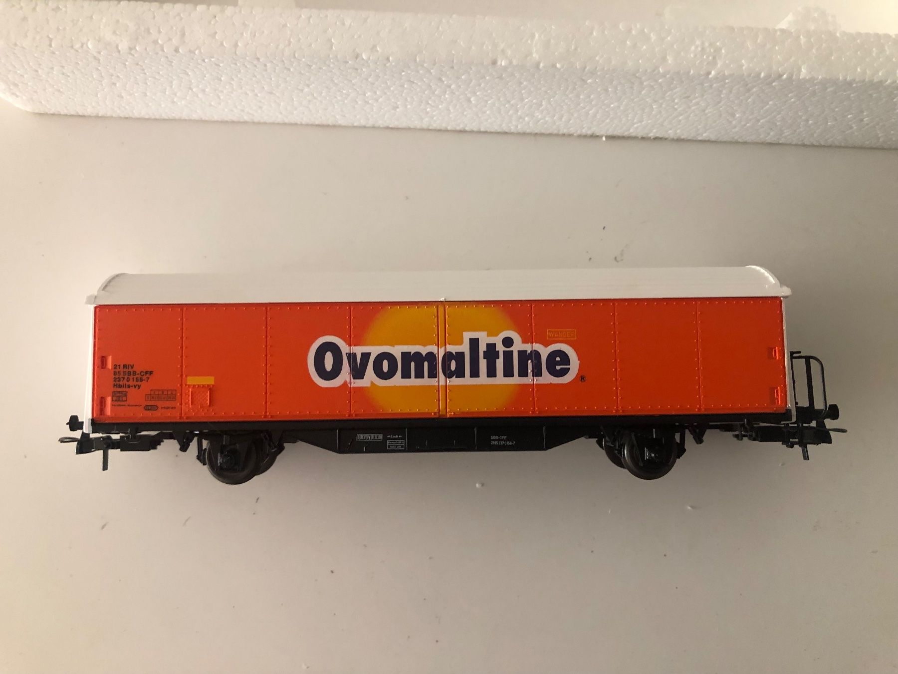 Roco Modellini di ferrovie: Roco 46399 Ovomaltine NEU – Nuovo e nell'imballaggio originale da Ostermundigen venduto da Garmin03 2