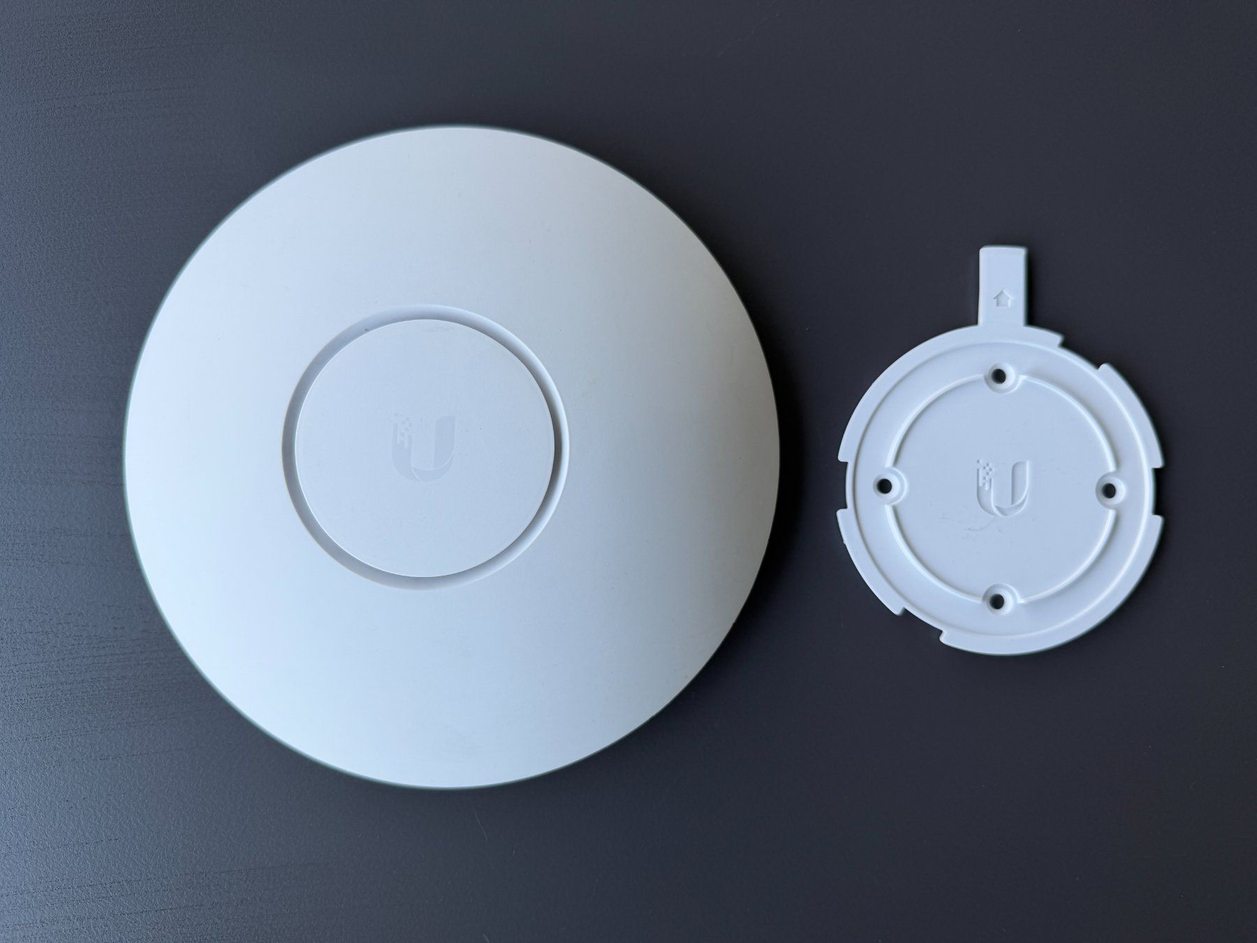 Ubiquiti Modem & Router: Ubiquiti UniFi AP AC LR – Usato da Gettnau venduto da f10s6n