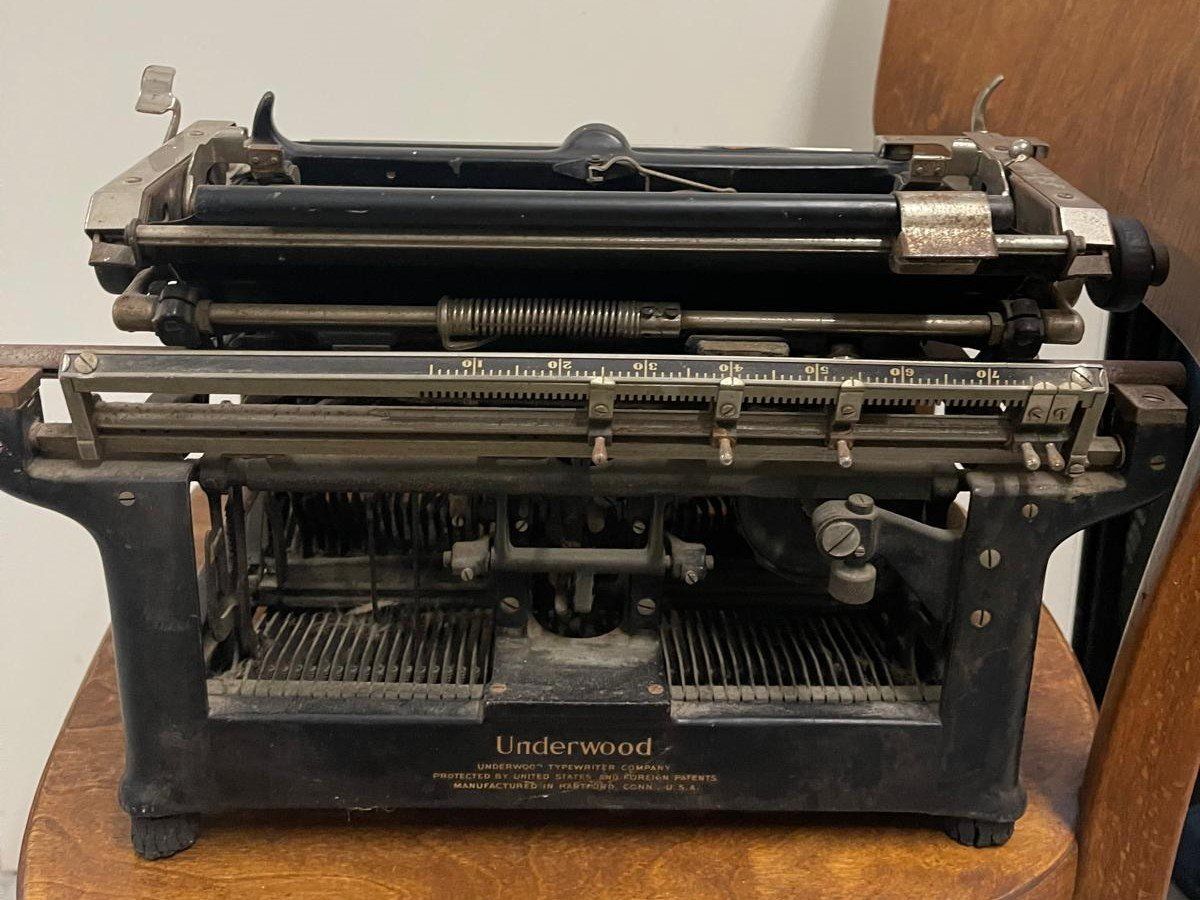 Macchine da scrivere: Machine à écrire Underwood vintage – Usato da Thalwil venduto da Smotha 4