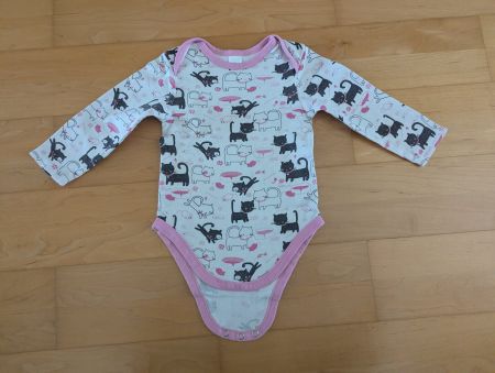 Baby Body Katzen Motiv weiss rosa Grösse 86