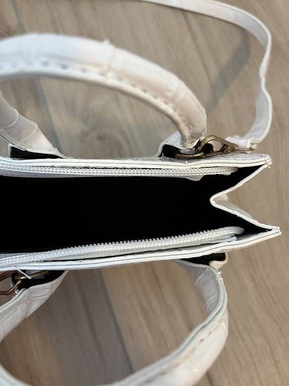 Borse da donna: Kleine Tasche – Usato da Niederwil AG venduto da jul_xms5 2
