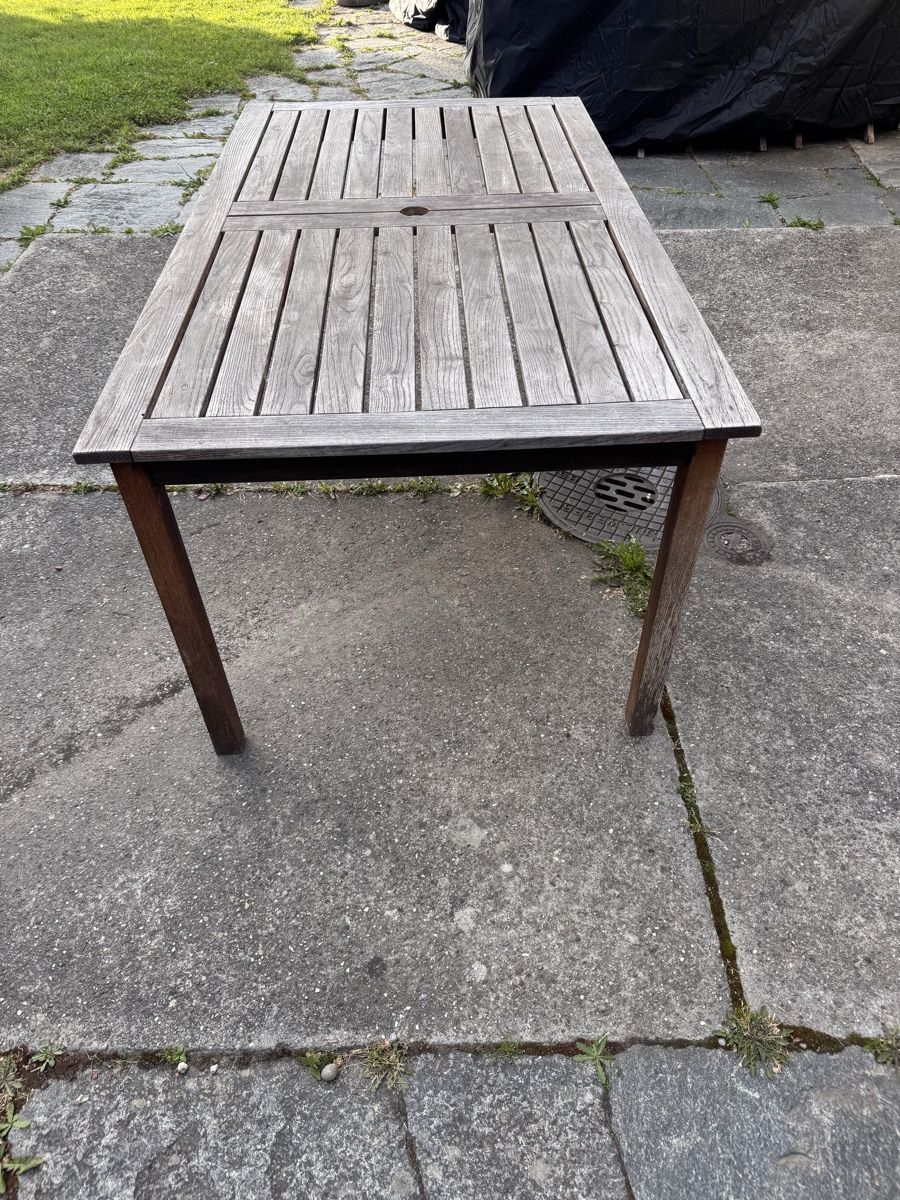 Tische: Teak Holztisch – Gebraucht aus Zollikon von malamico 1