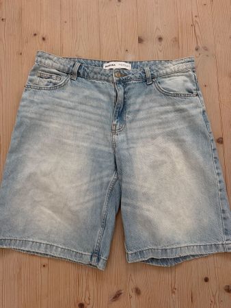 Short en jean Bershka (EUR 40)