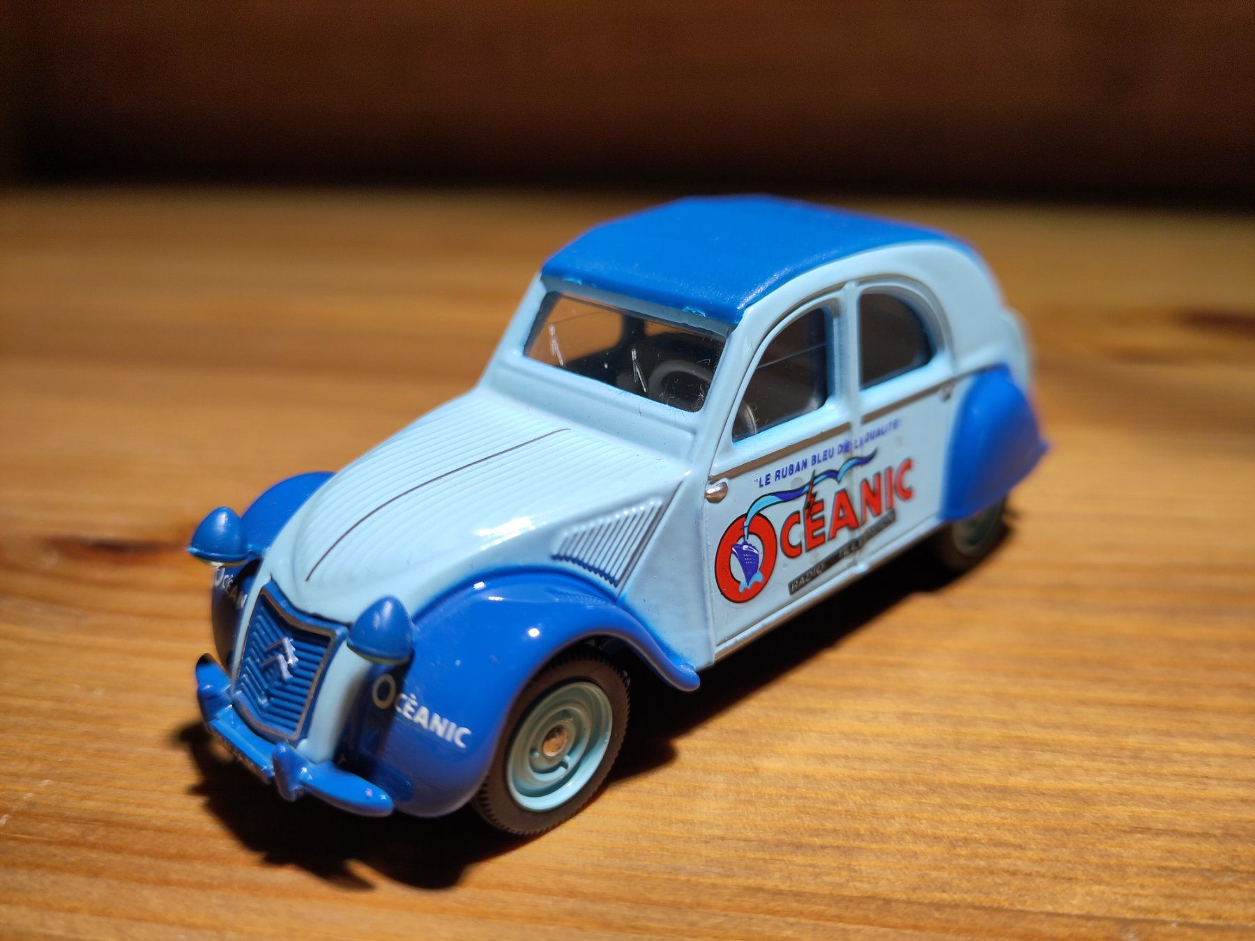 Vitesse Modellini d'auto: Modellauto vitesse Citroen 2CV – Usato da Bülach venduto da Tiefschlaflos