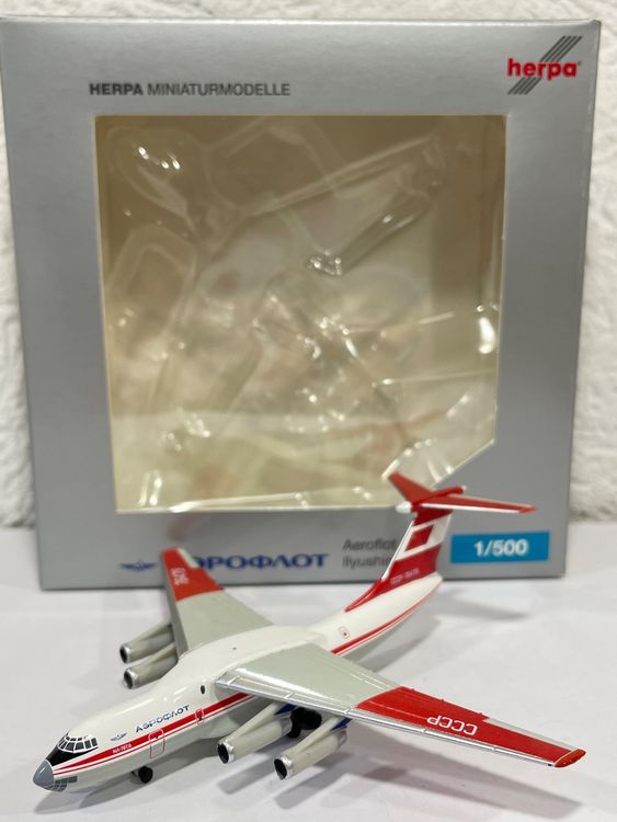 NEW RELEASE: 1:500 Sky500 Syrianair IL-76T - Discussion Forums