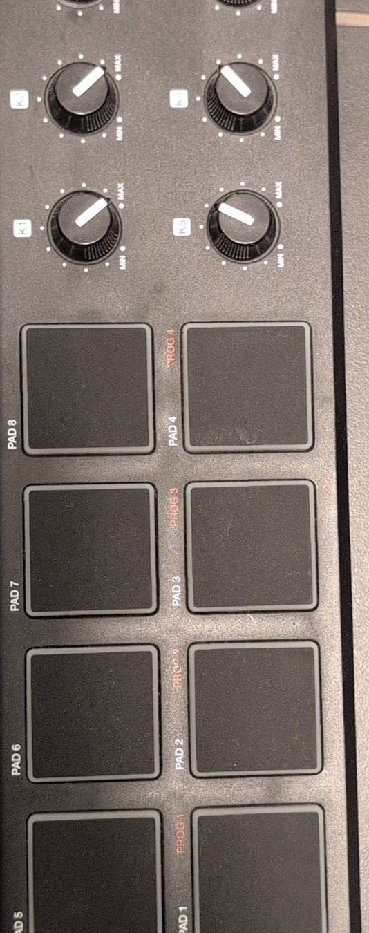 Systèmes de contrôle: Akai Professional LPD8 MIDI Controller – D'occasion à Burgdorf par jer_f67h