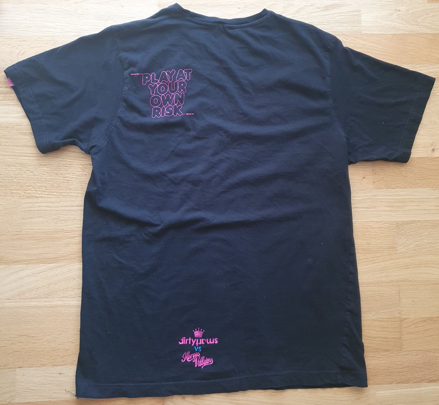 T-shirt: T-Shirt - Taille S/M – Usato da Court venduto da Jovi2 3