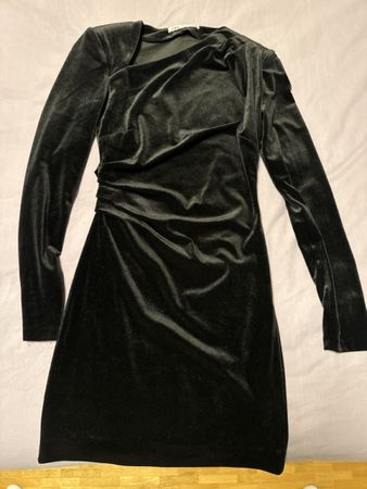 Robe Zara type velour taille S - mise 1x