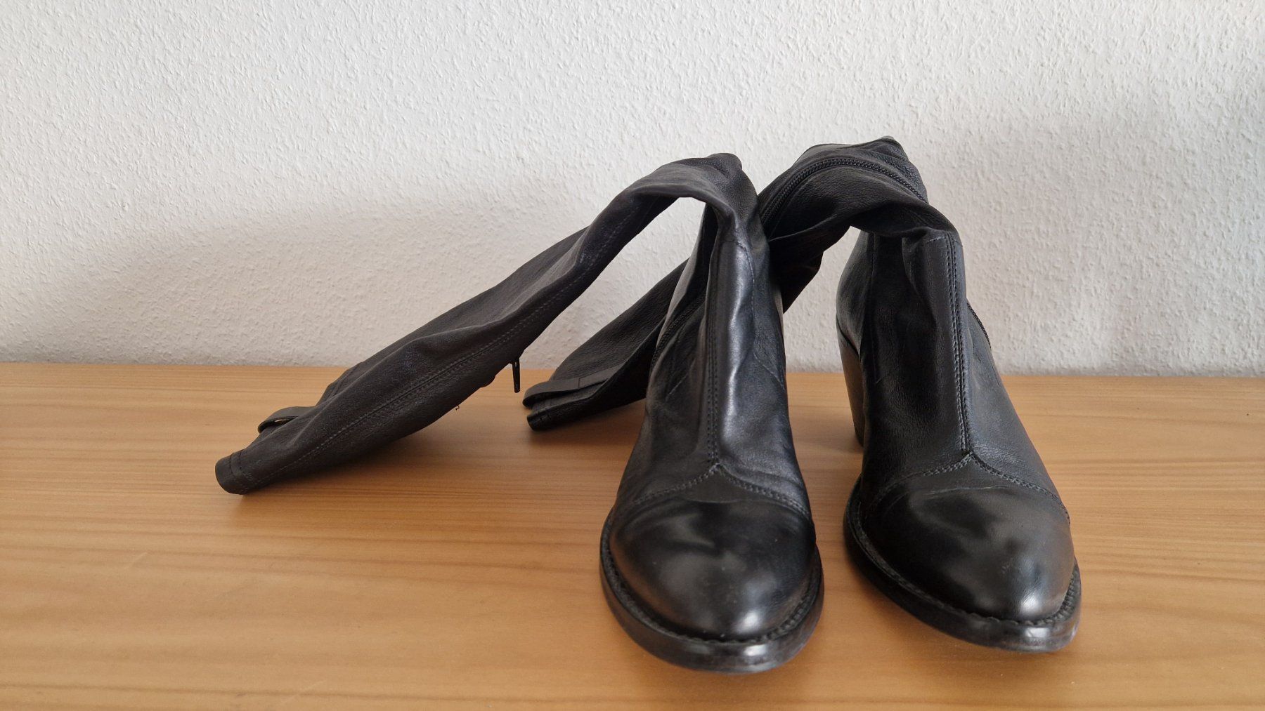 Damenschuhe: Stiefel mit elastischen Lederschaft – Gebraucht aus Luzern von kzu_8qsg 1
