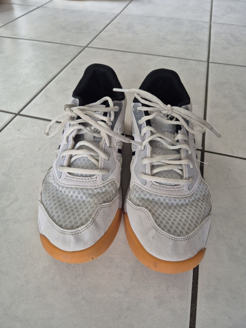 Asics Scarpe da uomo: Hallenschuhe, Asics, Gr. 41.5 – Usato da Belp venduto da nibeas 4