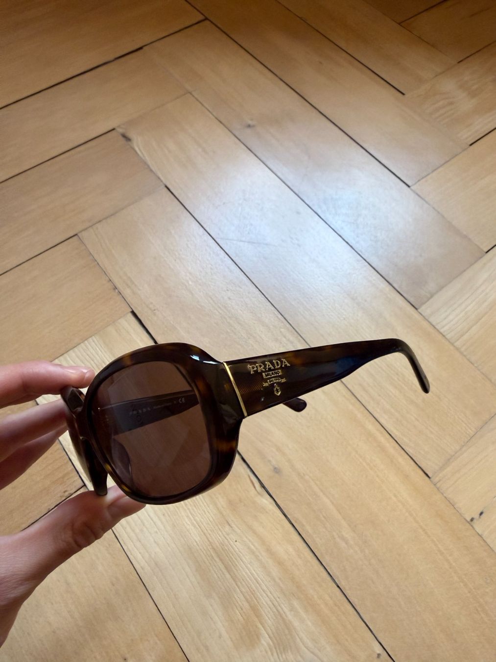 Prada Occhiali & Lenti: PRADA - Sonnenbrille braun getigert – Usato da Zürich venduto da Diazaio 1