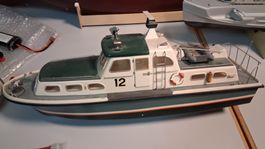 Sehr sauber gebautes Lotsen Boot