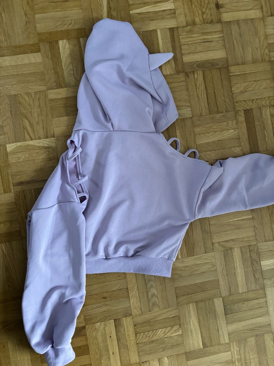 Pullover & Sweatshirts: Pull à capuche mauve, 9-10 ans – Neu (gemäss Beschreibung) aus Bernex von mar_82vn 1