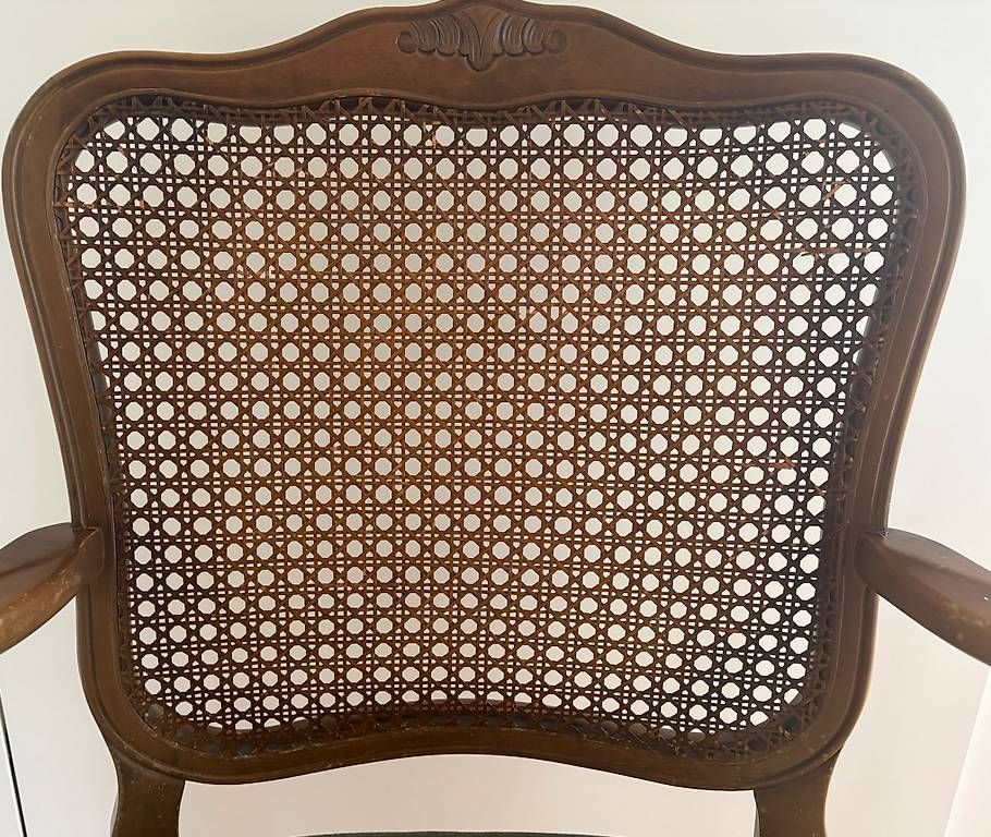 Sessel: Antiker Sessel – Gebraucht aus Allschwil von and_qg59 2