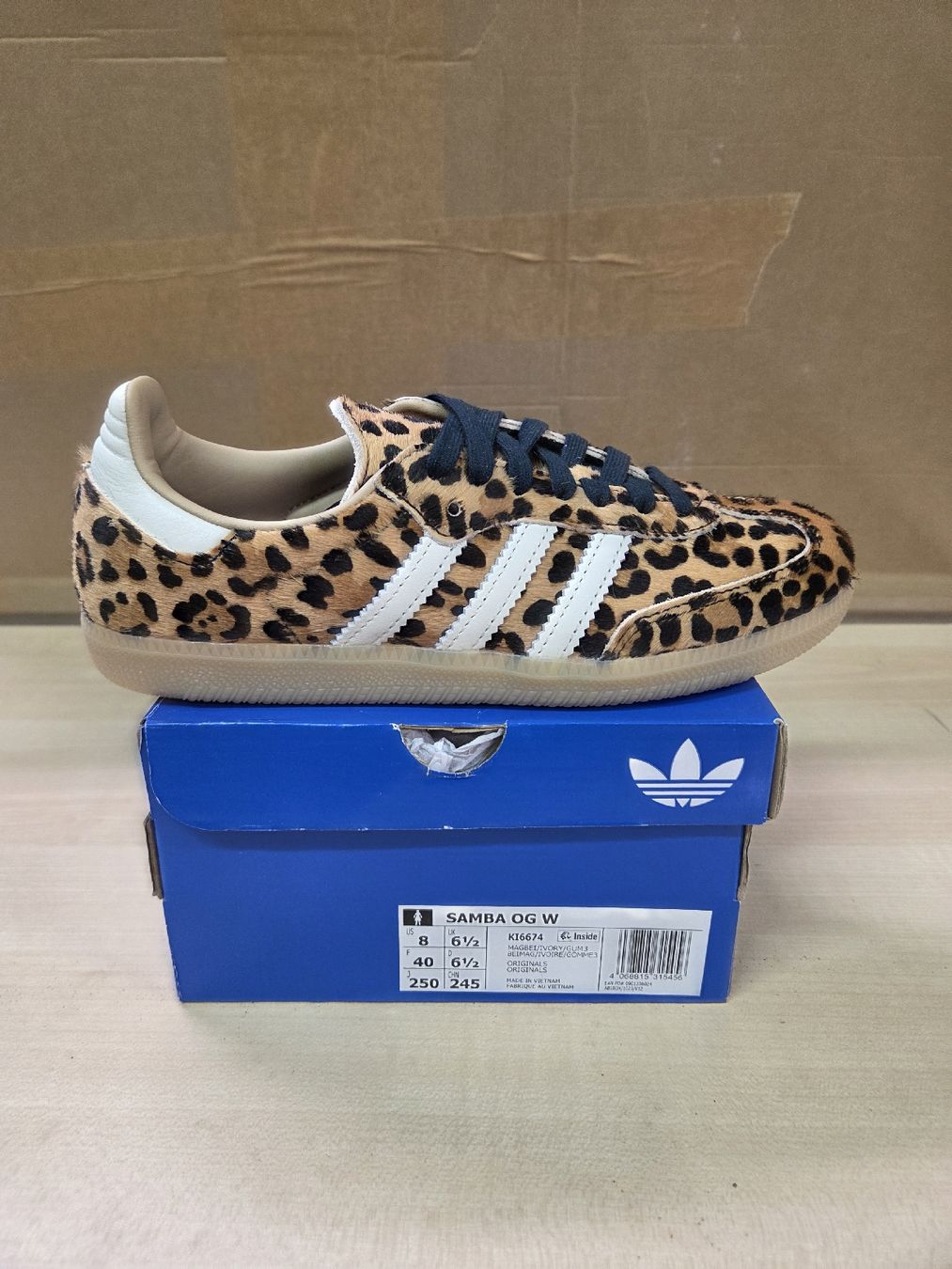 Adidas Damenschuhe: Samba OG W  – Neu und originalverpackt aus Maroggia von MarDoni