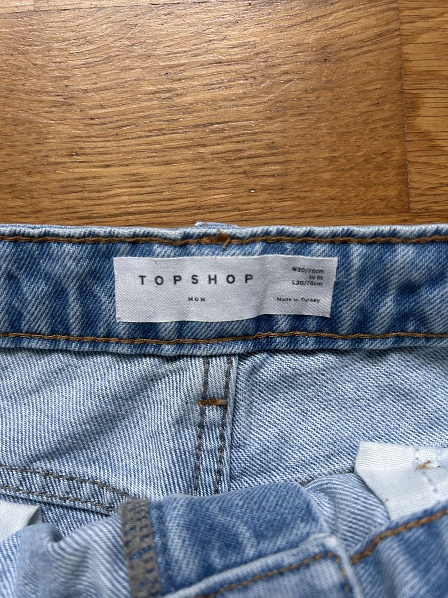 Topshop Jeans: TOPSHOP MOM JEANS HELLBLAU W30/L30 – Usato da Mels venduto da jas_7bjl 2