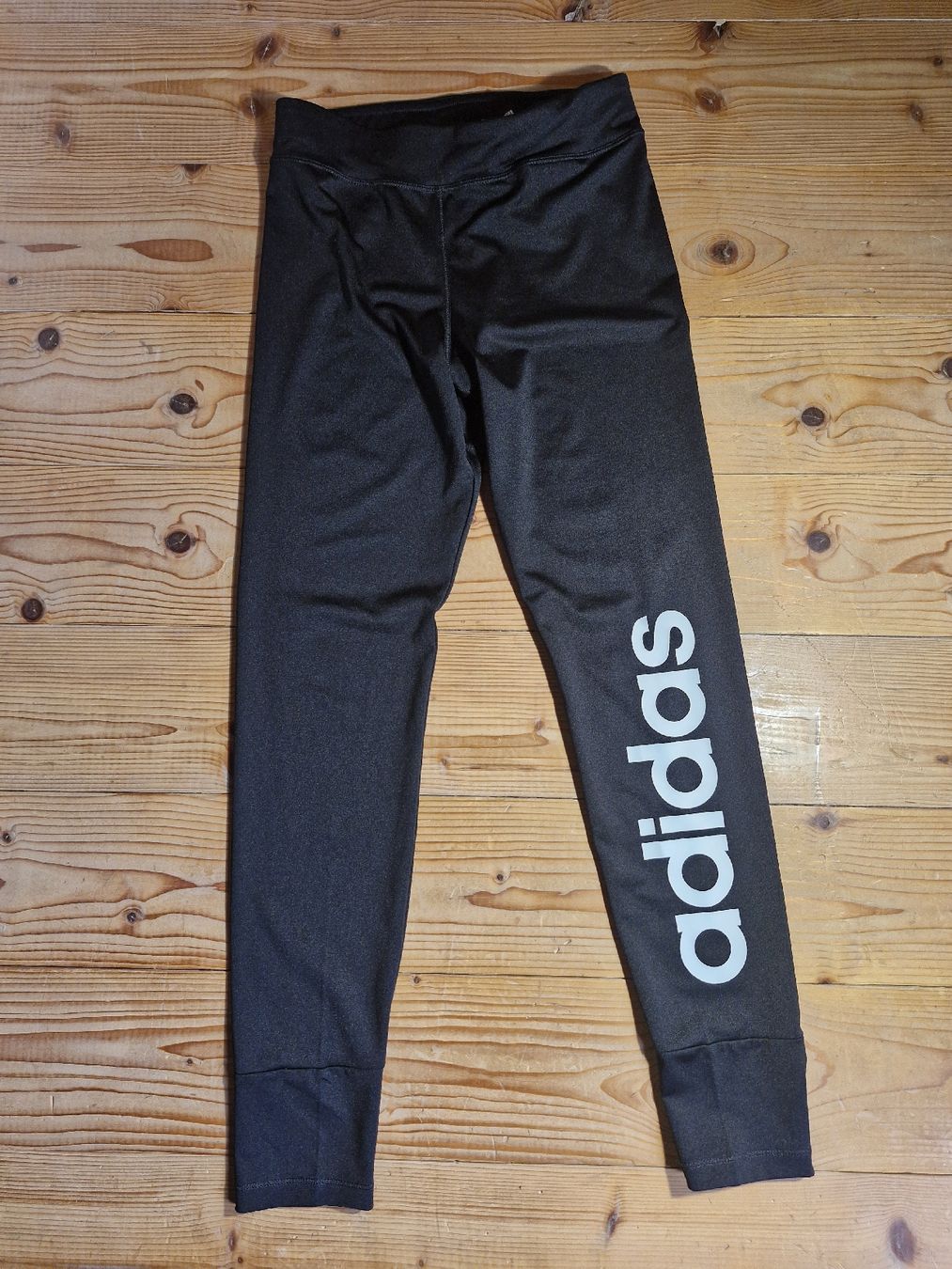 Adidas Leggings: Adidas Sporthose/Leggings – Neu (gemäss Beschreibung) aus Lauerz von a2411