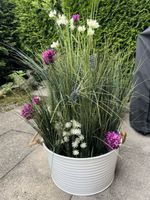 Schöne Sommer-Deko für Balkon & Garten, künstl. Blumenbeet