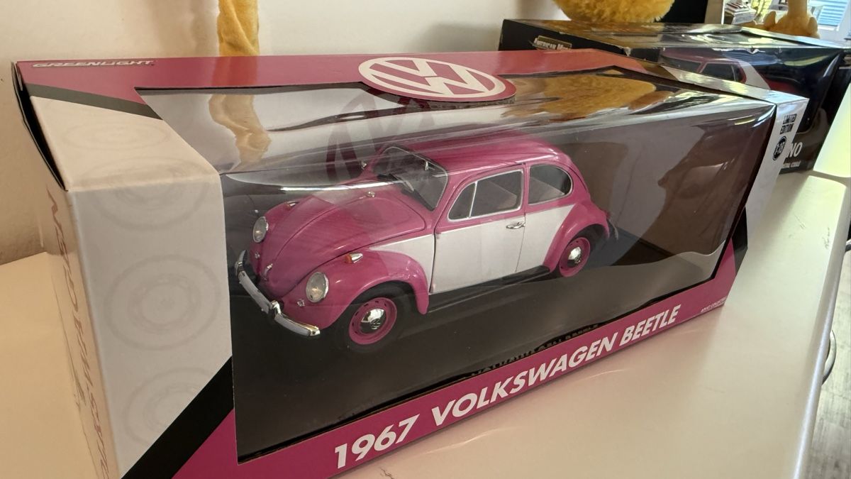 Volkswagen Modellautos: VW Käfer 1967 Limited Edition 1:18 - Pink/Weiss – Neu (gemäss Beschreibung) aus Basel von Zomeg 6