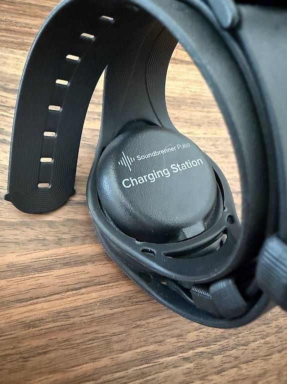 Strumenti musicali: Soundbrenner Pulse Vibrations-Metronom inkl.Charging Station – Nuovo (secondo la descrizione) da Winterthur venduto da jgroeble 2