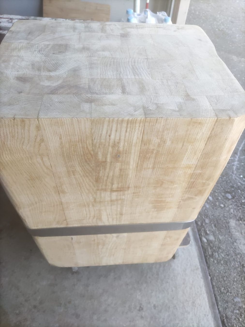 Articoli in legno: Haustock aus Holz – Usato da Rickenbach BL venduto da Karigass 3