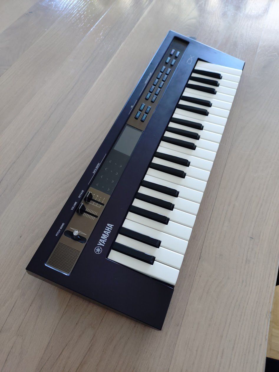 Yamaha Strumenti musicali: Yamaha Reface DX Synthesizer – Usato da Aegerten venduto da vou_89zl 2