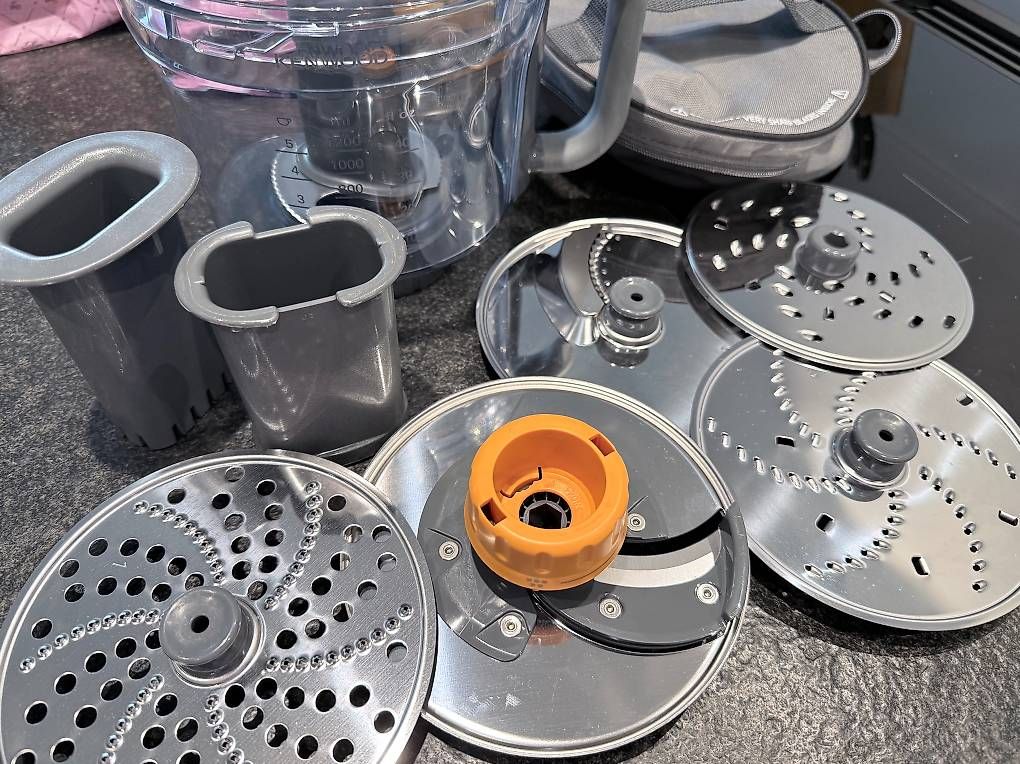 Elettrodomestici da cucina: Kenwood Multi-Zerkleinerer / Food Processor – Usato da Adligenswil venduto da ecirtaeb74 2