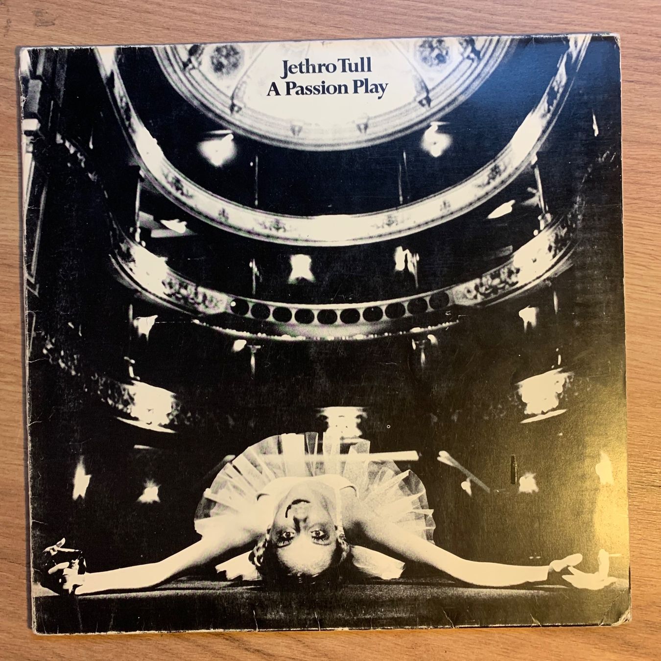 Dischi in vinile: JETHRO TULL - A PASSION PLAY...OG GER 1973...VG/VG – Usato da Gals venduto da Diskopatshop