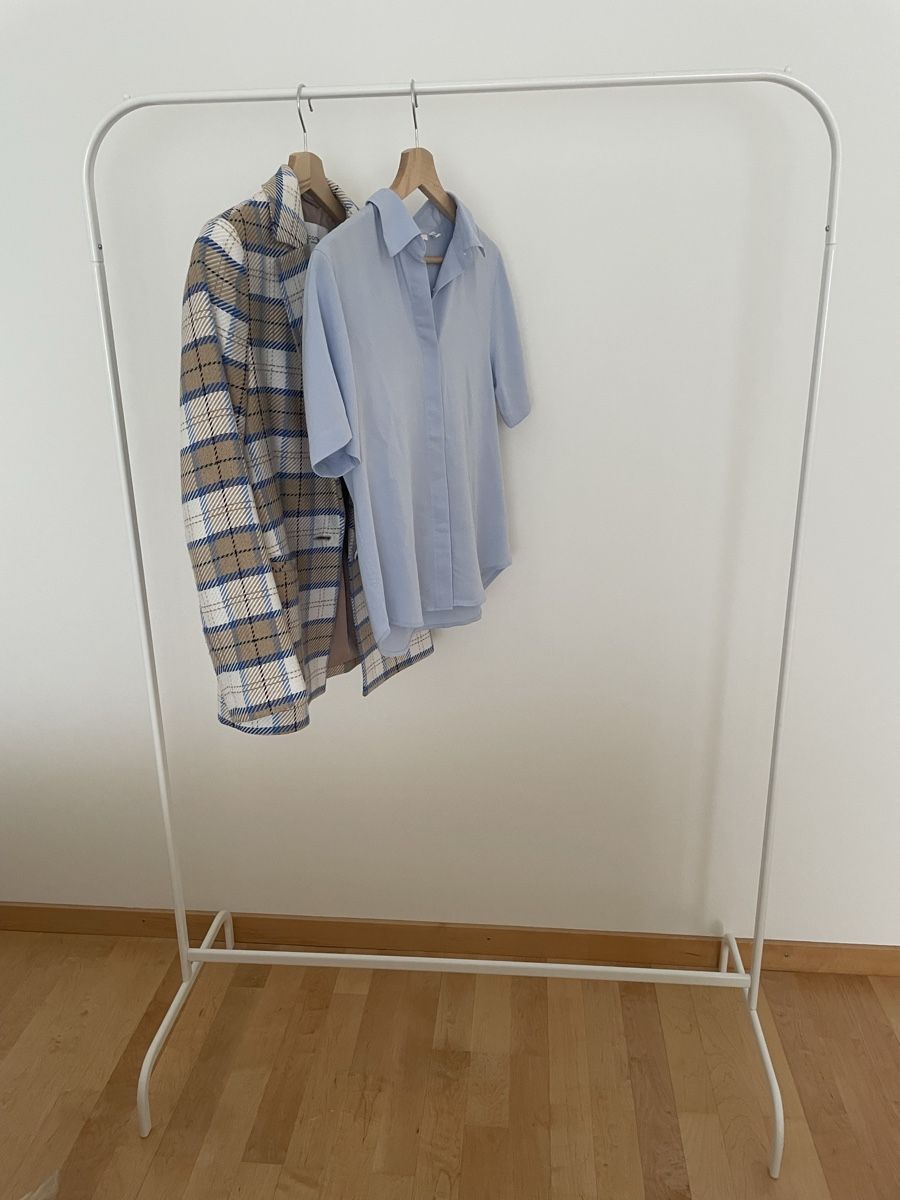 Ikea Garderobe: Kleiderstange in weiß – Gebraucht aus Thalwil von Andieg