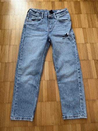Coole Jeans von H&M, Grösse 122, relaxed tapered Leg!