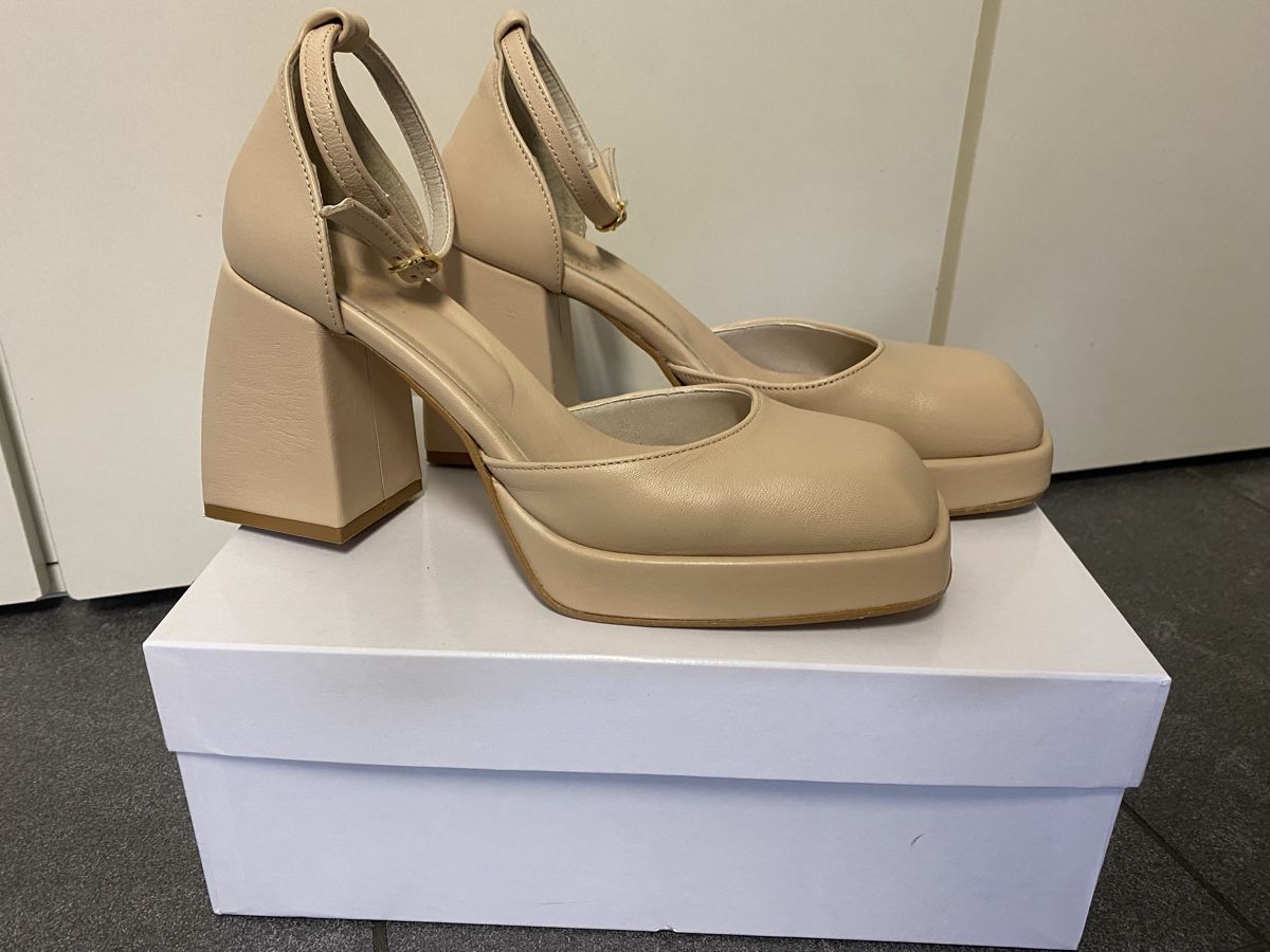 Damenschuhe: High Heels Gr. 39 – Gebraucht aus Baar von kamasija