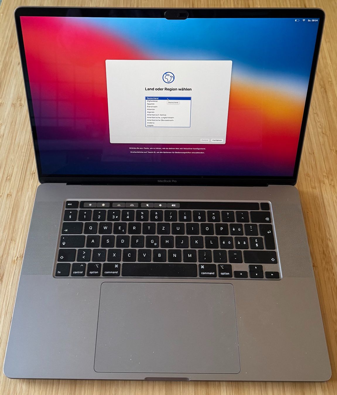 Apple Notebook: 2019 Apple MacBook Pro mit 2.4GHz Intel Core i9 – Usato da Buchs SG venduto da rock.n.rolf 7