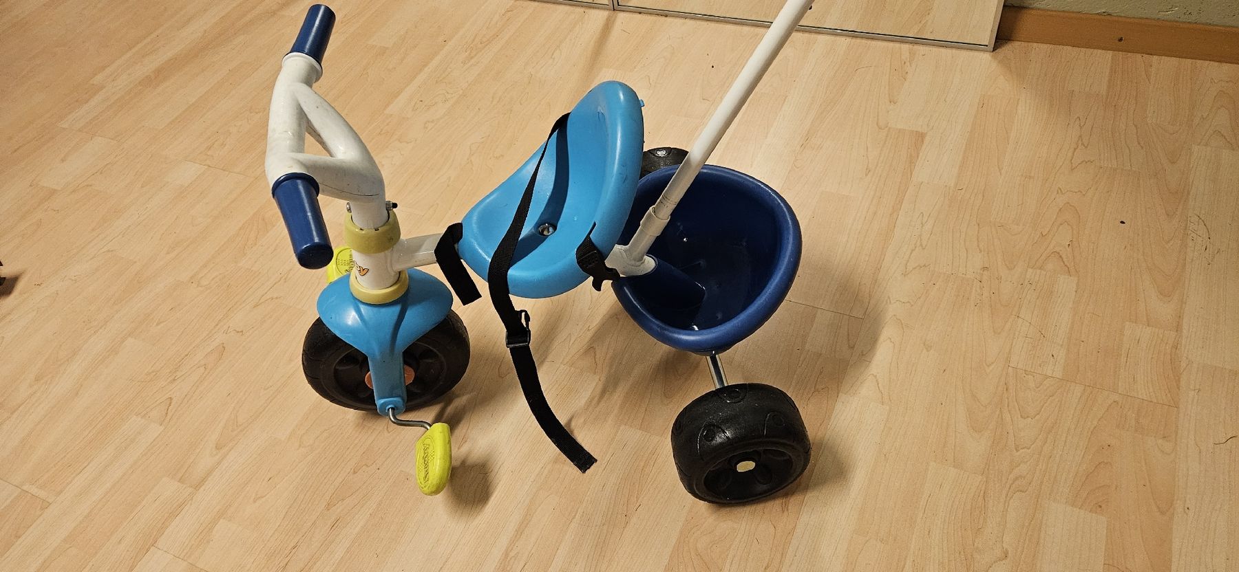 Smoby Veicoli per bambini: Dreirad mit Stossstange – Usato da Winterthur venduto da menzi1980
