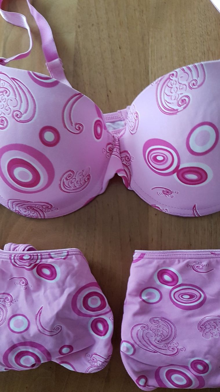 Altra biancheria intima: BH inkl. 2 String Gr. 85B/40 NEU – Nuovo (secondo la descrizione) da Emmen venduto da Huwimark 1