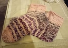 Warme, handgestrickte Socken, Grösse 36-37, rosa/lila
