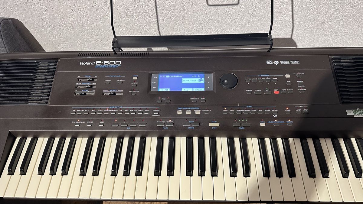 Claviers: Roland Keyboard E-600 – D'occasion à Oberbuchsiten par Schmbe 1