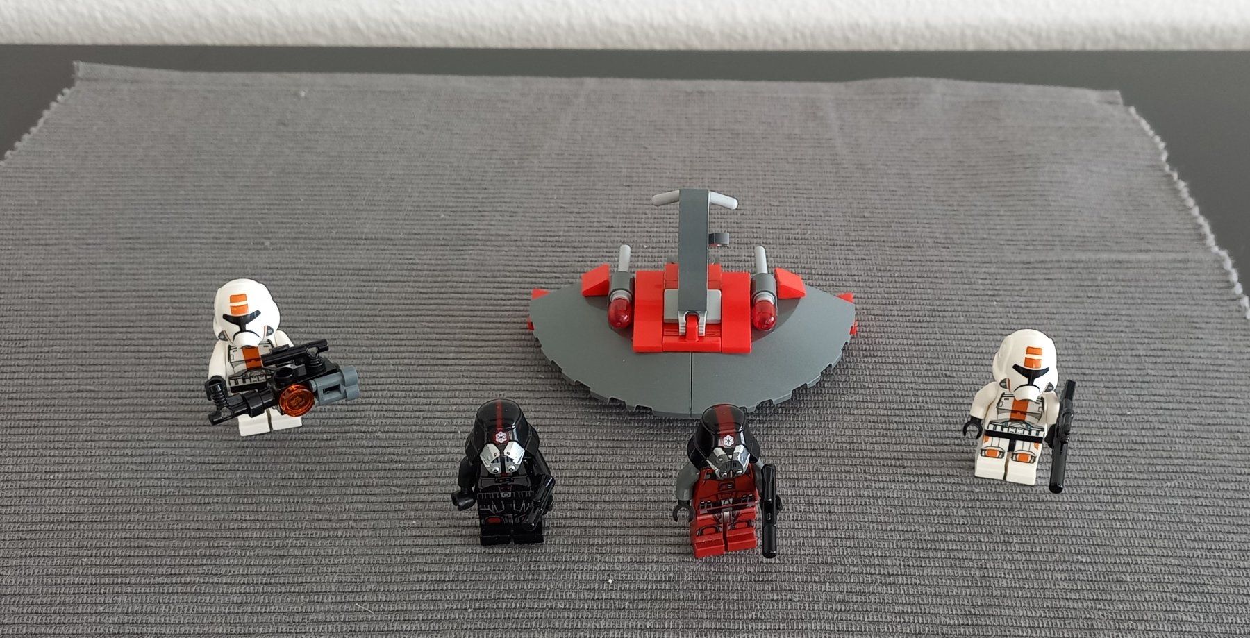 Lego Jouets: Lego Star Wars 75001 – D'occasion à Emmenbrücke par poros221