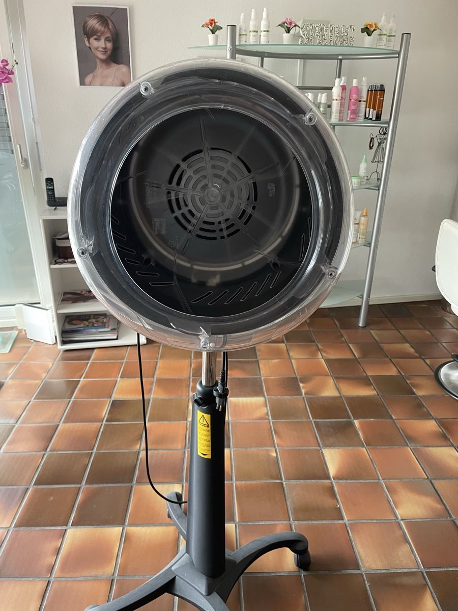 Altro per la cura dei capelli: 2 Trockenhauben  – Usato da Volketswil venduto da Edwiga01 6