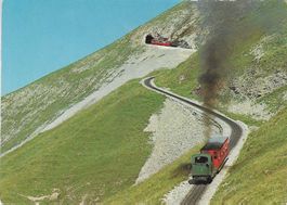 Züge der Brienz-Rothorn-Bahn Schonegg-Tunnel