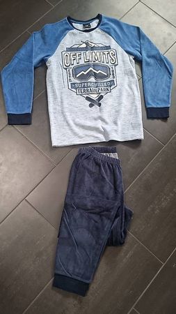 schönes Samt Pijama Gr. 176
