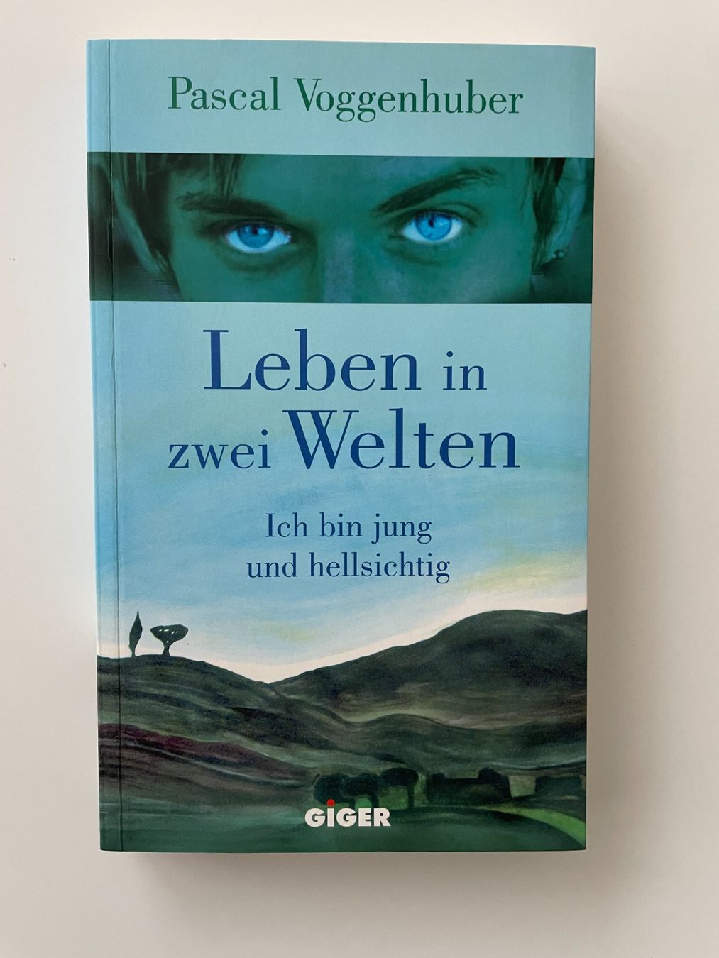 Bücher: Buch "Leben in zwei Welten" – Neu (gemäss Beschreibung) aus Lachen SZ von portbrin