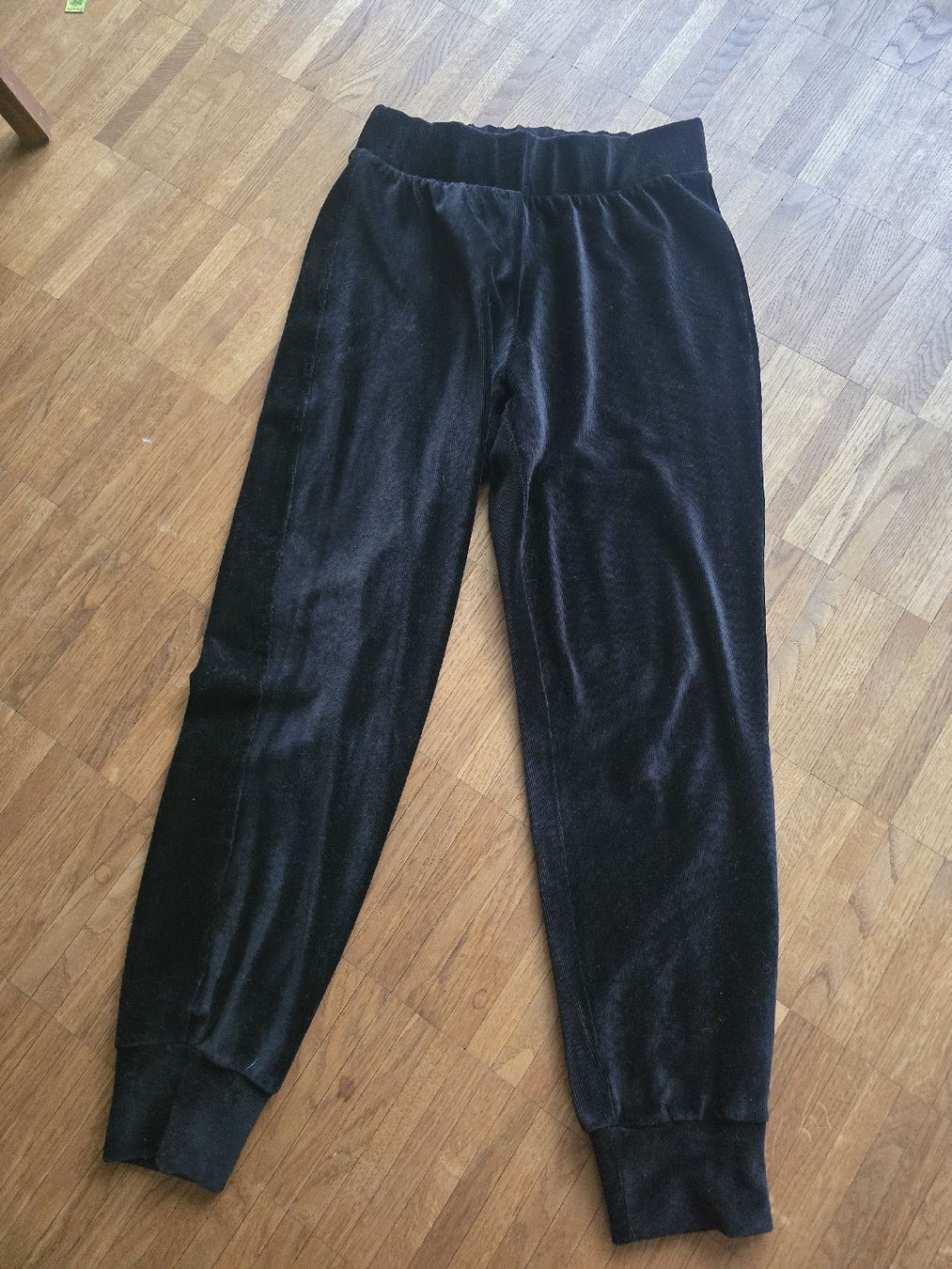 Hosen: Calzedonia Samthose, schwarz, Gr. S – Gebraucht aus Zürich von Shamrock02