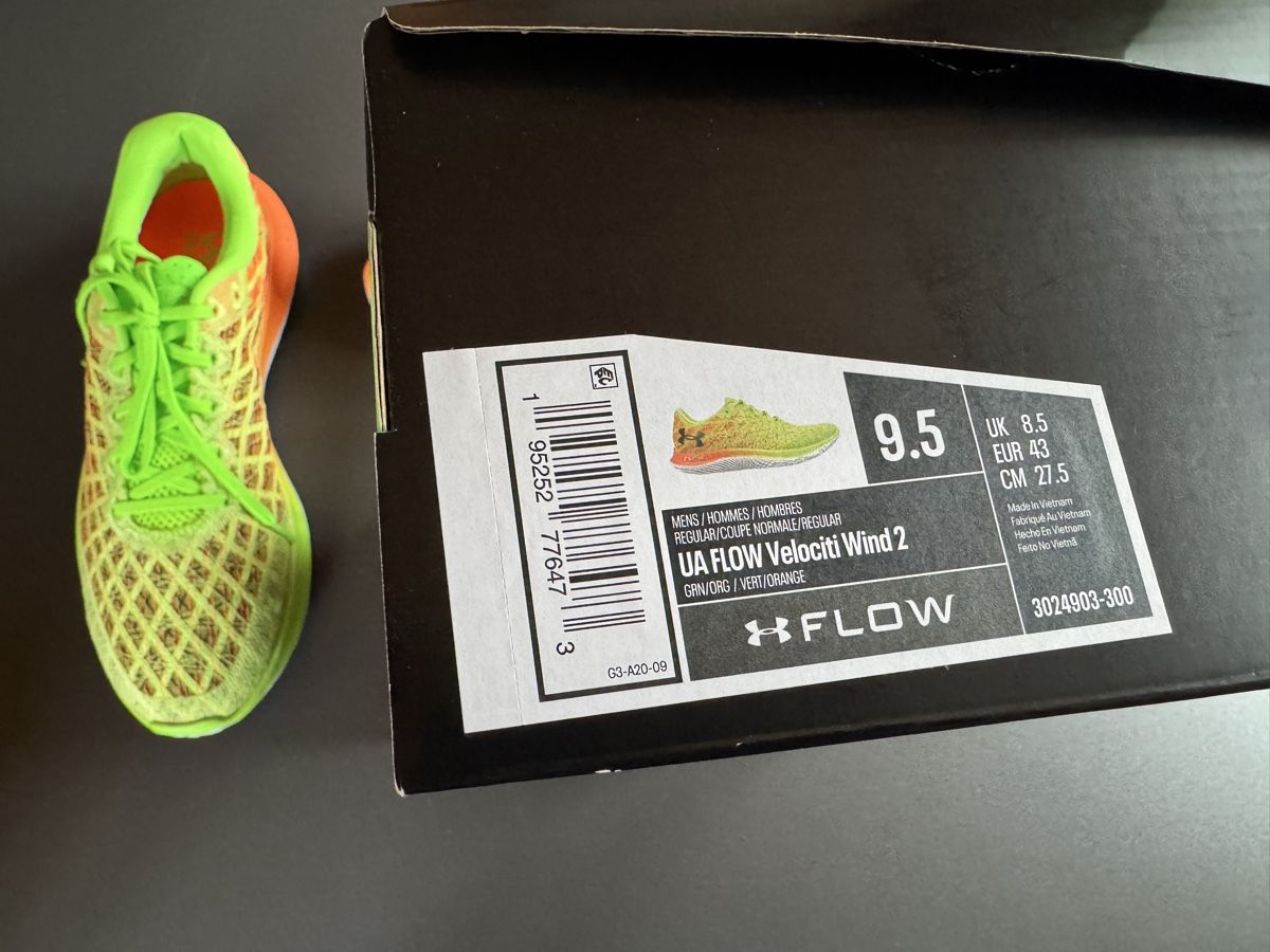Under Armour Scarpe da uomo: UnderArmour FLOW Velociti Wind 2 NP200.- – Usato da St. Stephan venduto da riverjuren 2